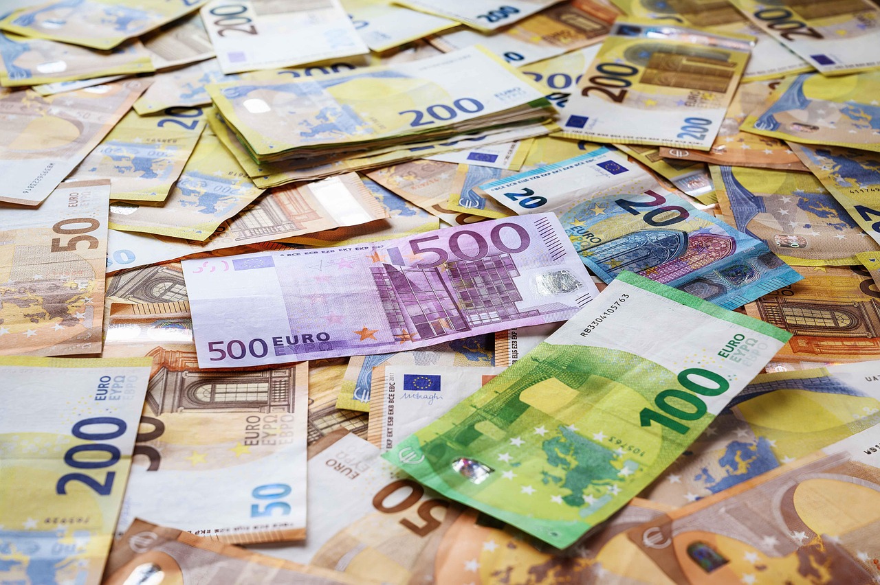 Gefälschte 200-Euro-Banknoten online kaufen.